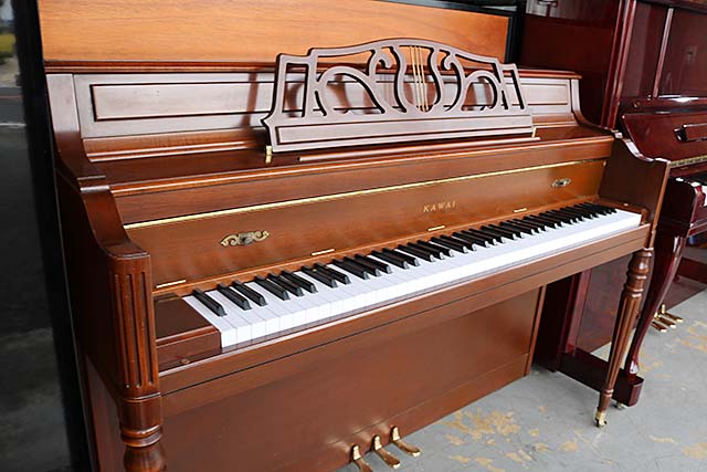 アップライトピアノ