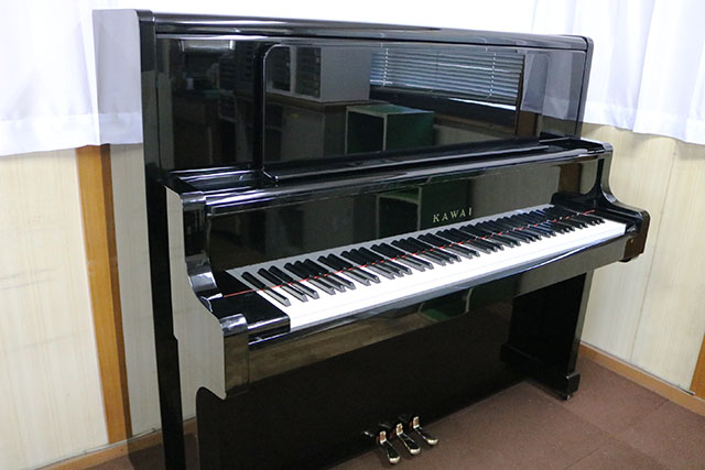 アップライトピアノ