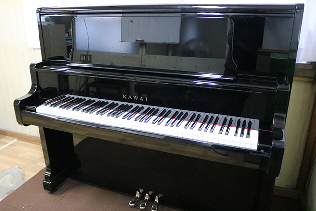 アップライトピアノ