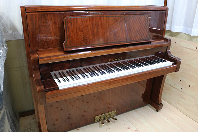 アップライトピアノ