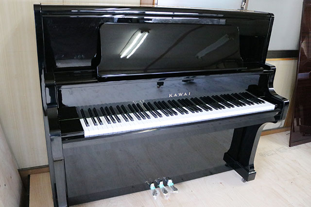 アップライトピアノ