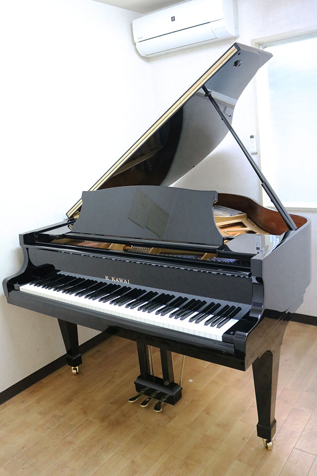 グランドピアノトピアノ
