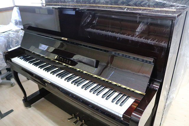 アップライトピアノ