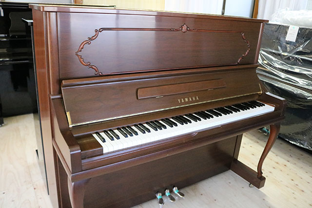 アップライトピアノ