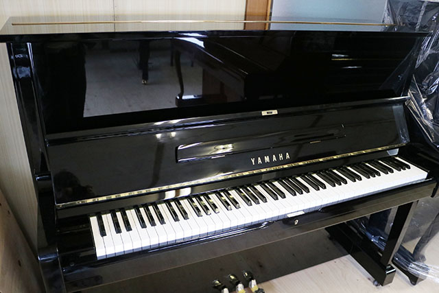 アップライトピアノ